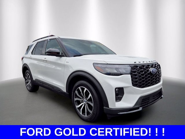 Certified 2025 Ford Explorer ST-Line AWD/4WD image 7