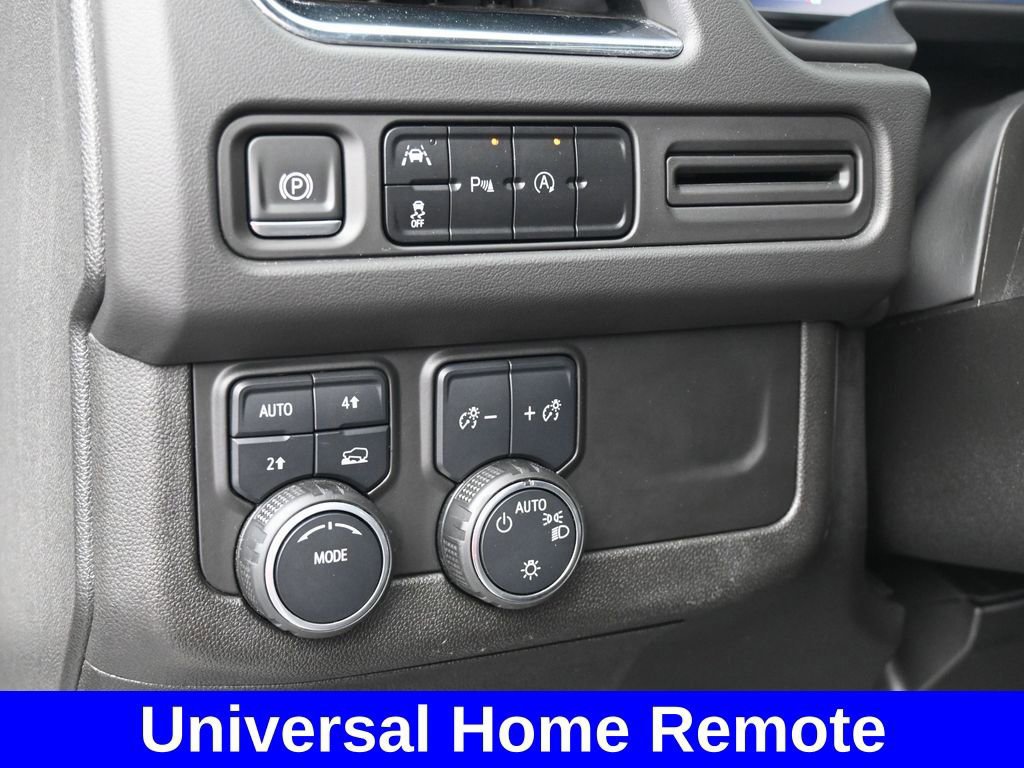 Used 2023 Chevrolet Suburban LT image 32