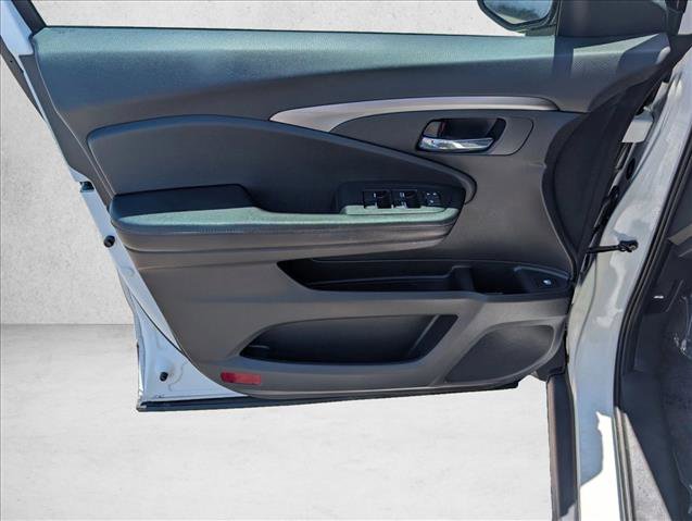 Used 2017 Honda Ridgeline RTL-T image 10