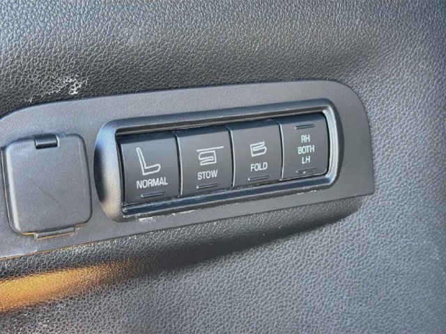 Certified 2017 Ford Explorer Limited FWD image 14