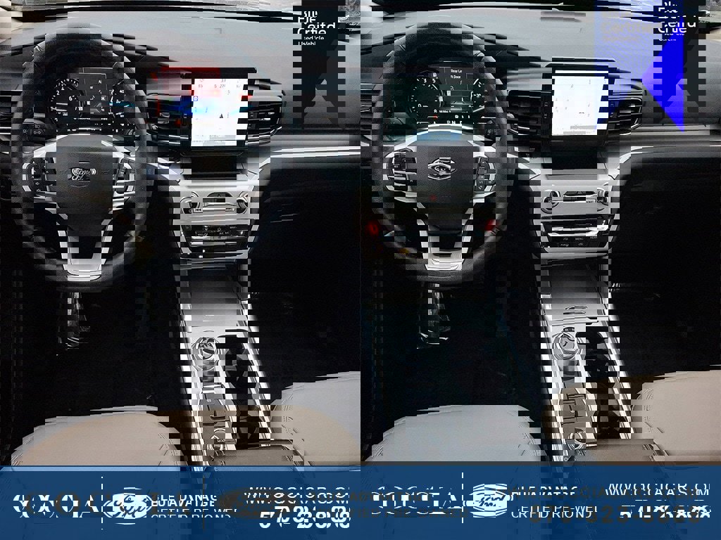 Certified 2022 Ford Explorer XLT w/ Equipment Group 202A image 12