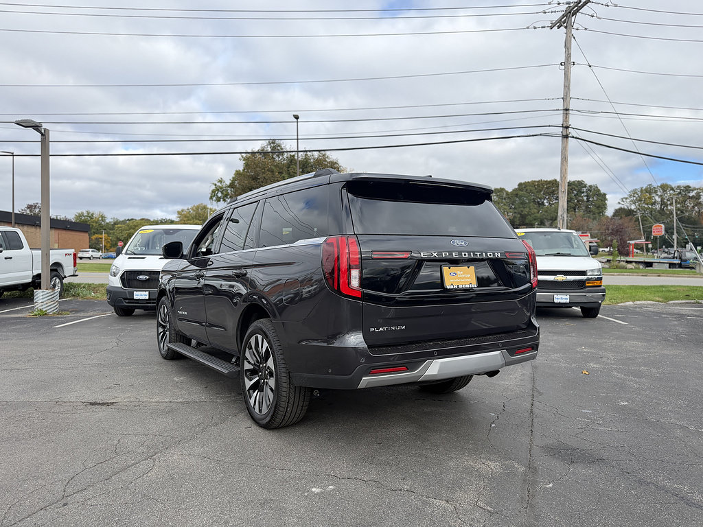 Certified 2025 Ford Expedition Platinum w/ Driver's Package AWD/4WD image 4