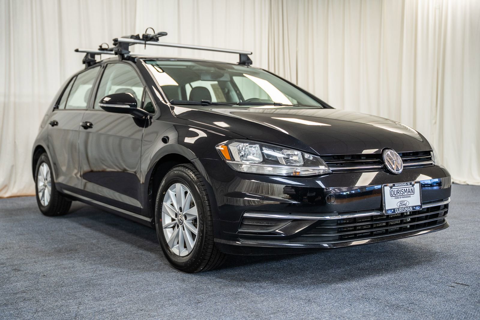 Used 2018 Volkswagen Golf SE FWD image 1