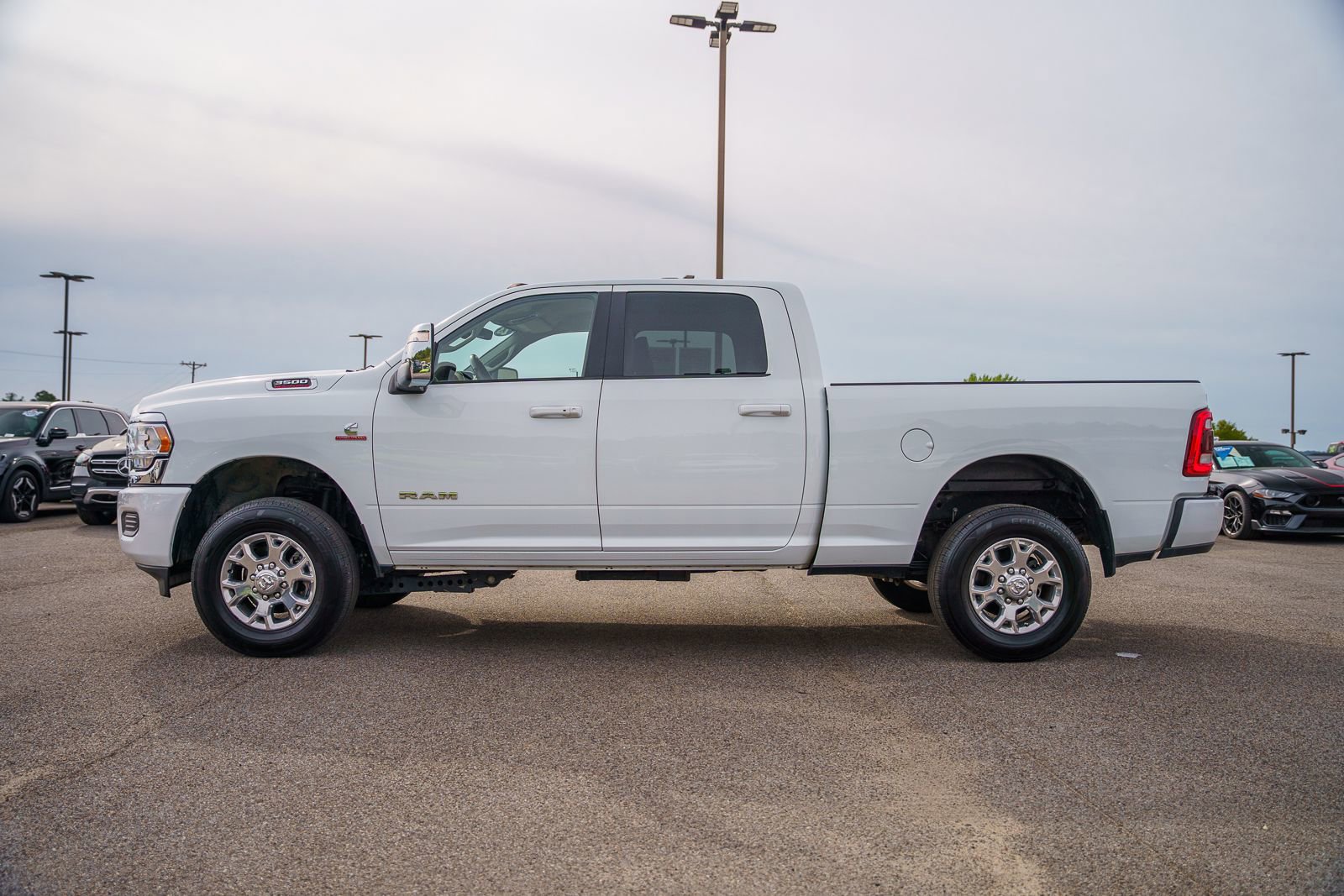 Used 2023 RAM 3500 Laramie AWD/4WD image 6