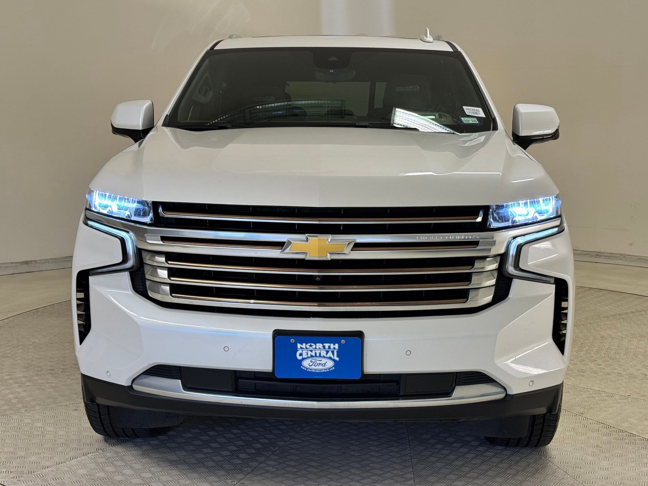 Used 2023 Chevrolet Tahoe High Country image 6