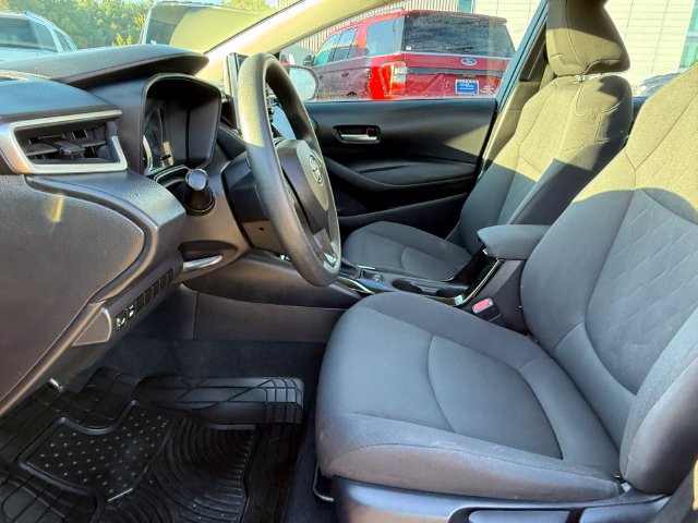 Used 2021 Toyota Corolla LE FWD image 17