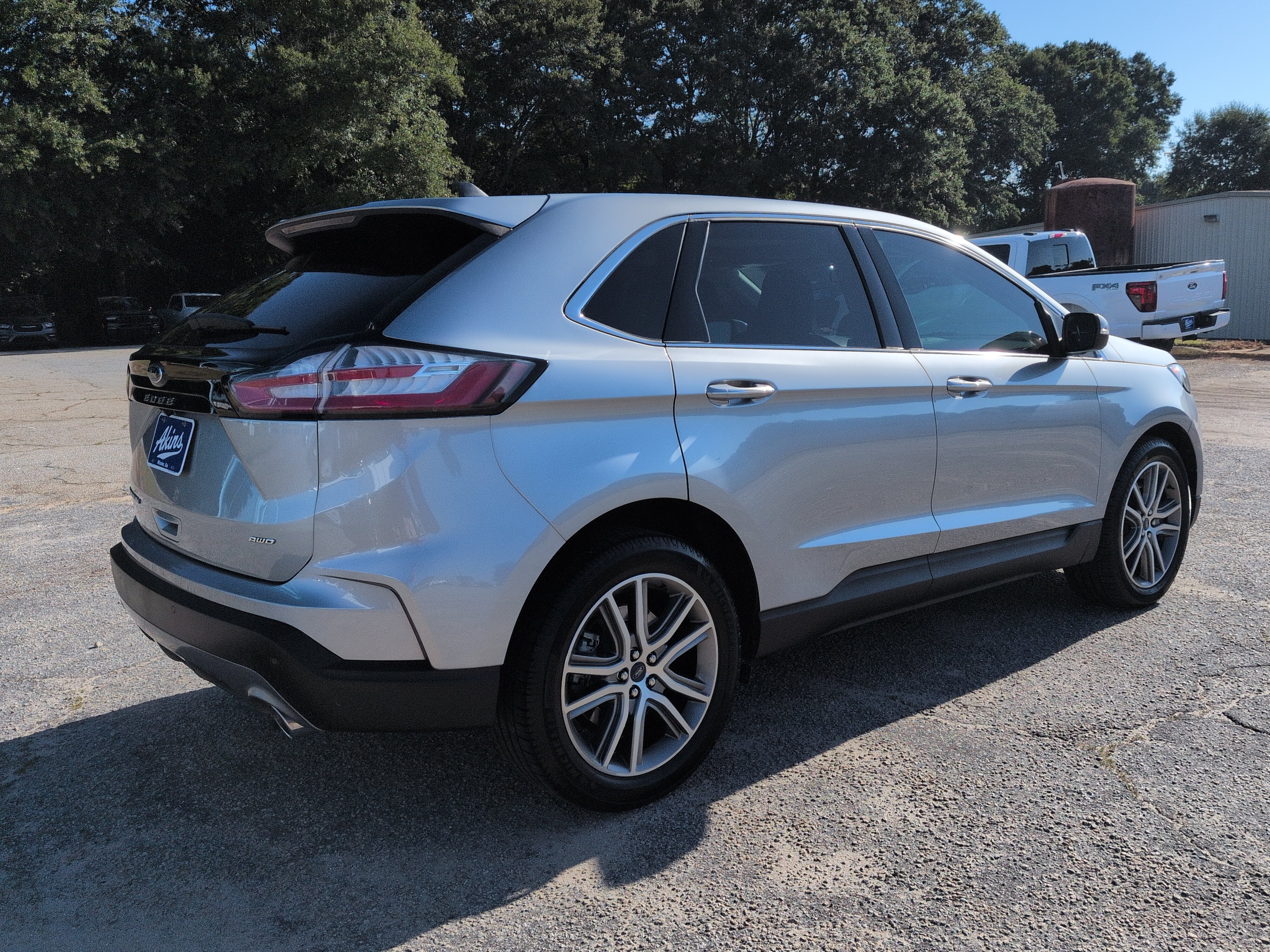 Certified 2022 Ford Edge Titanium w/ Equipment Group 301A AWD/4WD image 3