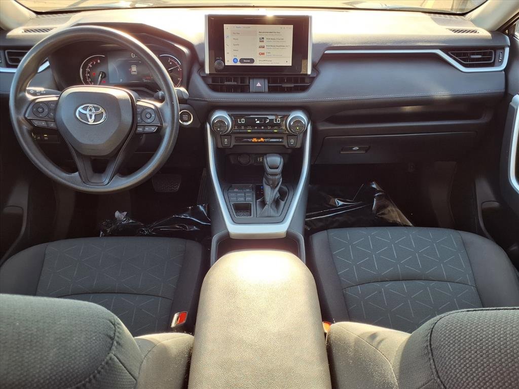 Used 2024 Toyota RAV4 XLE image 9