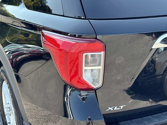 Certified 2023 Ford Explorer XLT RWD image 11