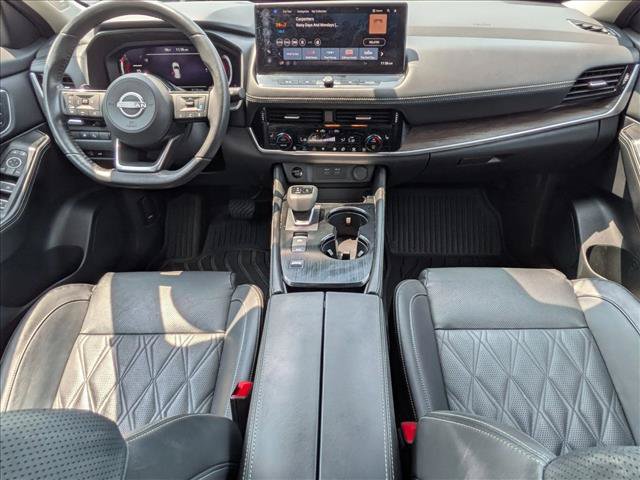 Used 2024 Nissan Rogue Platinum w/ Platinum Premium Package FWD image 17