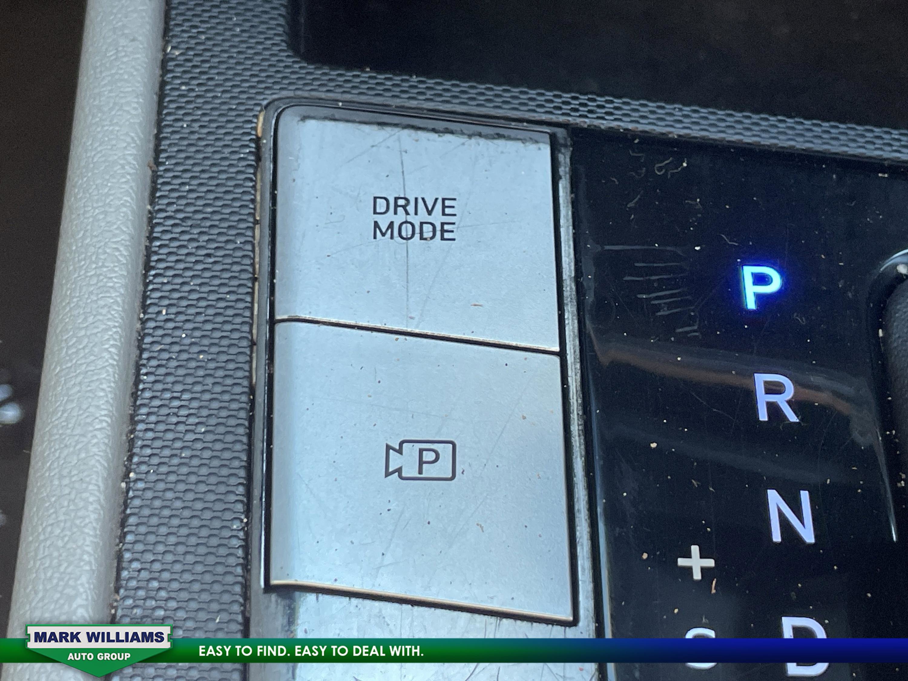 Used 2021 Hyundai Elantra SEL image 19