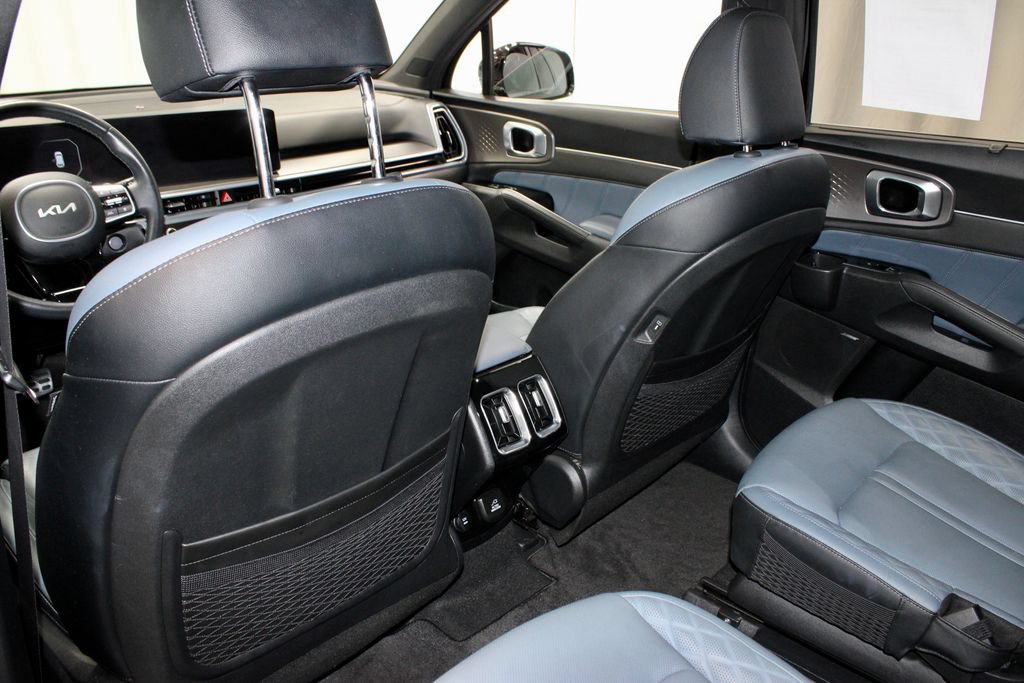 Used 2025 Kia Sorento SX Prestige AWD/4WD image 22