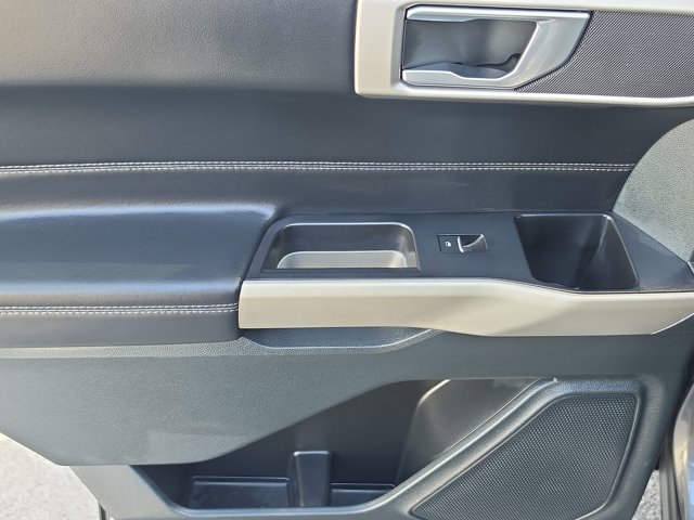 Certified 2023 Ford Explorer XLT RWD image 10