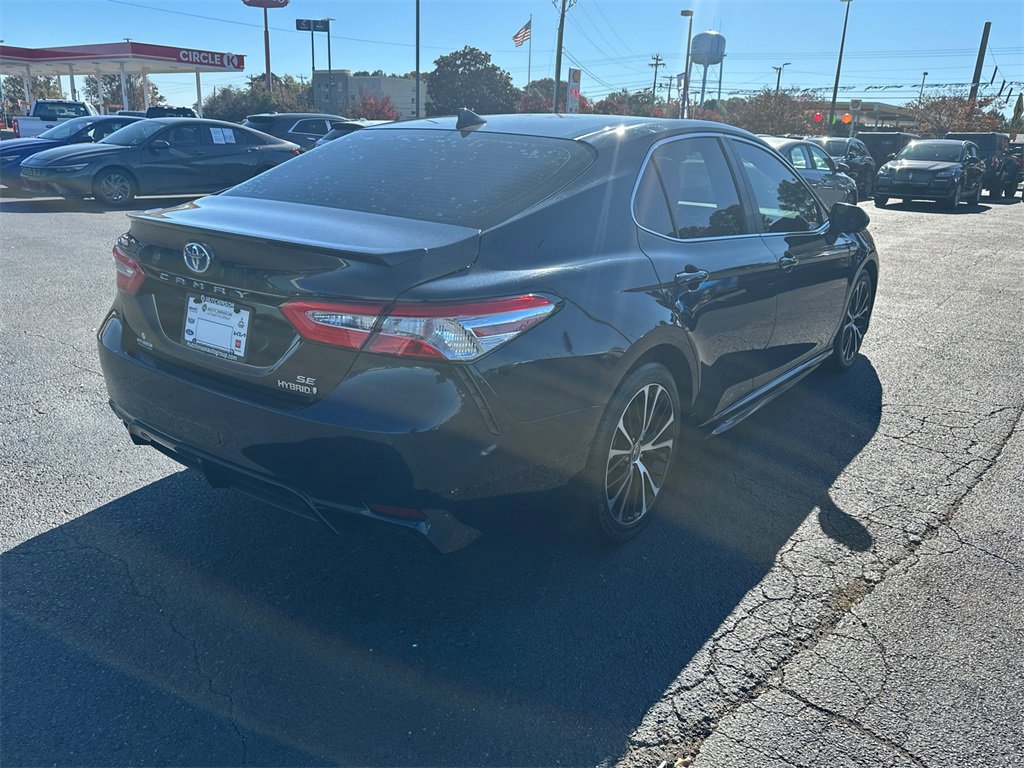 Used 2020 Toyota Camry SE image 3