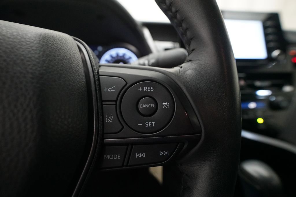 Used 2024 Toyota Camry SE AWD/4WD image 18