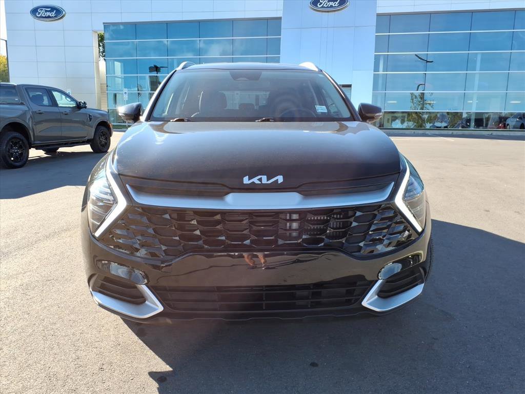 Used 2025 Kia Sportage EX image 8