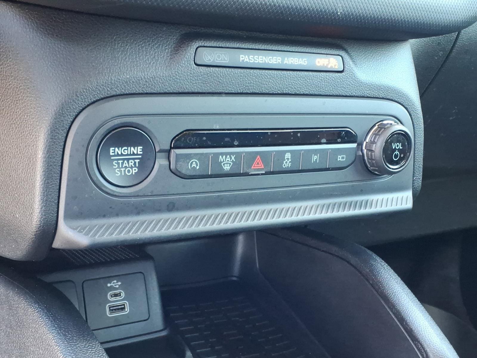 Certified 2025 Ford Bronco Sport Outer Banks w/ Outer Banks Tech Package+ AWD/4WD image 19
