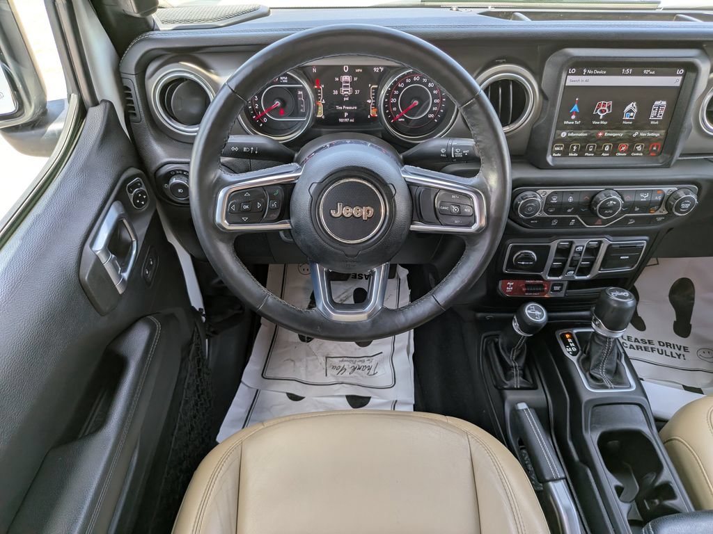 Used 2018 Jeep Wrangler Unlimited Rubicon AWD/4WD image 17