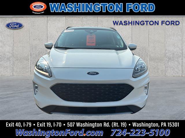 Certified 2022 Ford Escape Titanium AWD/4WD image 7