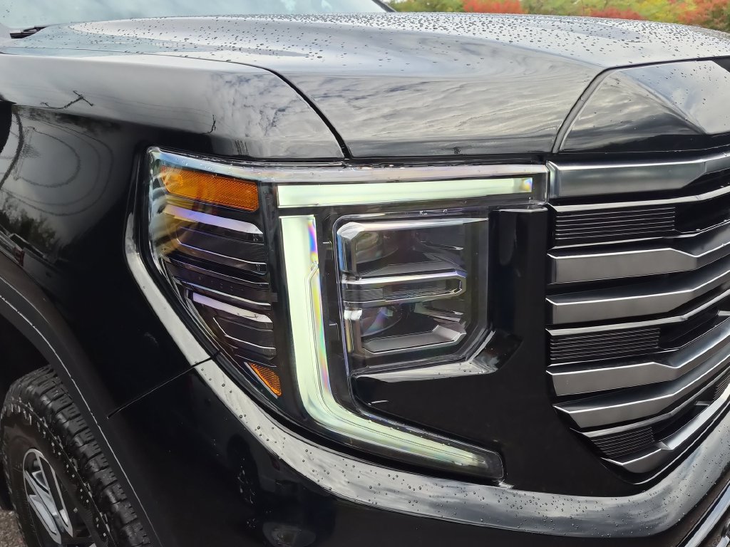 Used 2026 GMC Sierra 1500 AT4 w/ AT4 Premium Package AWD/4WD image 17