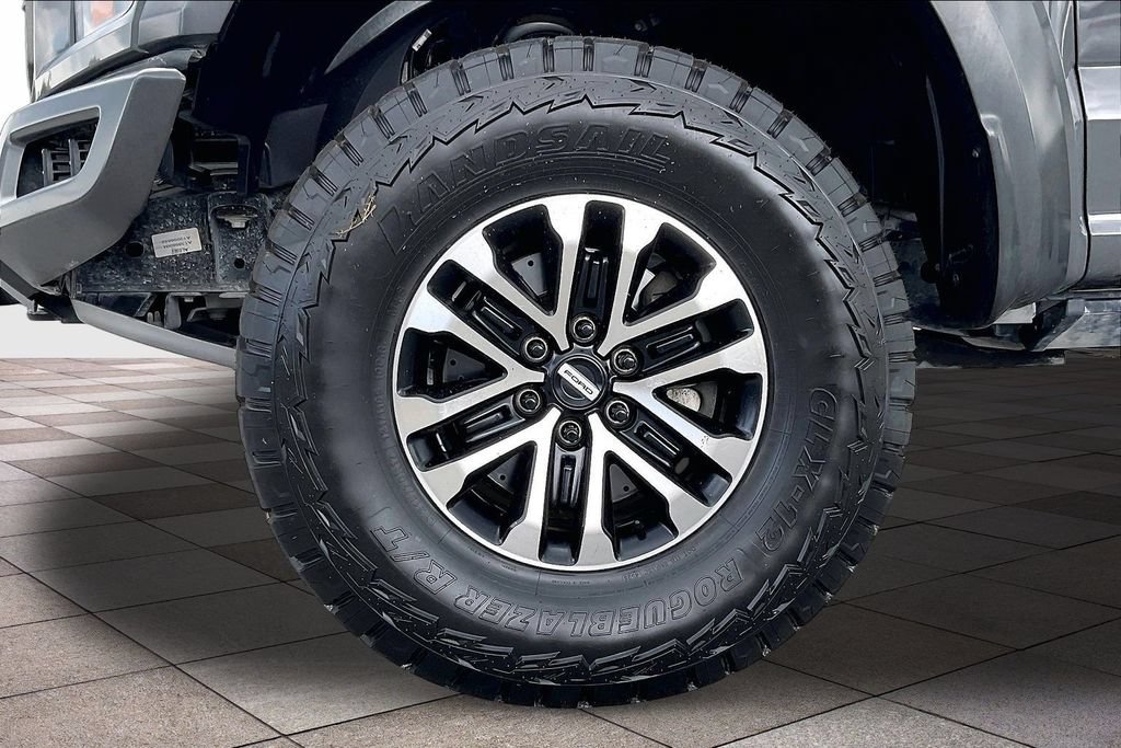 Certified 2020 Ford F150 Raptor w/ Equipment Group 802A Luxury AWD/4WD image 9