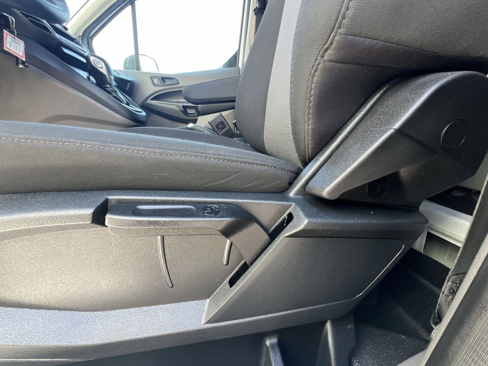 Certified 2023 Ford Transit Connect XL FWD image 14