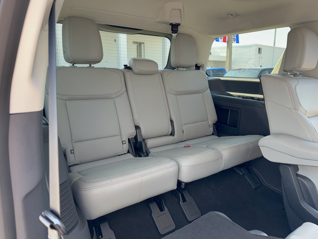 Certified 2025 Ford Expedition Active image 20