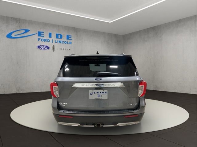 Certified 2021 Ford Explorer XLT w/ Equipment Group 202A AWD/4WD image 9