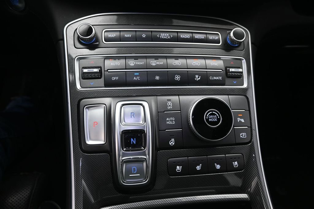Used 2021 Hyundai Santa Fe Limited FWD image 27