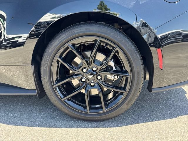 Certified 2025 Ford Mustang Coupe RWD image 9