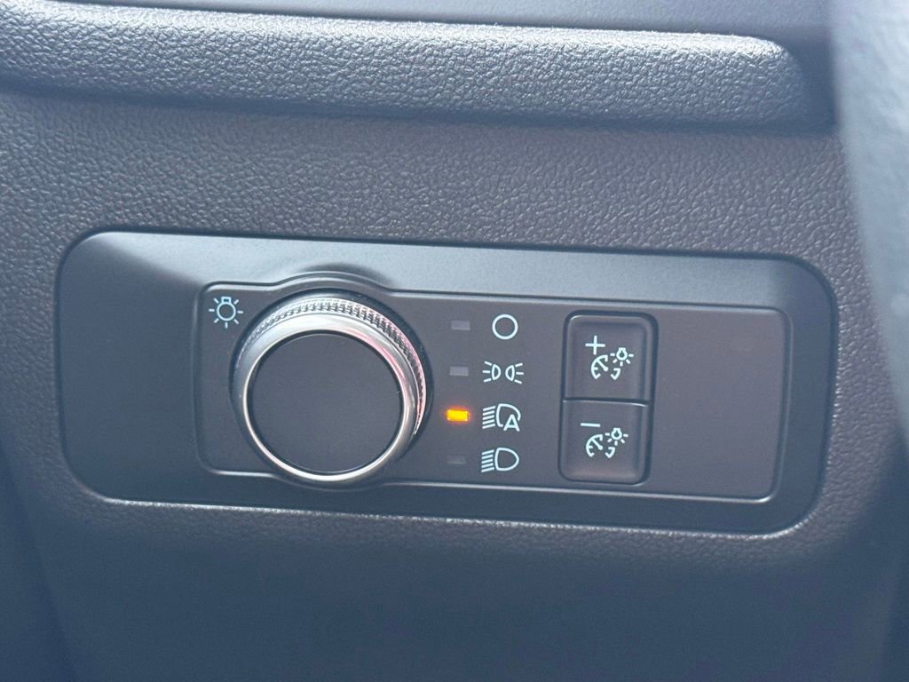 Certified 2021 Ford Escape SE image 34