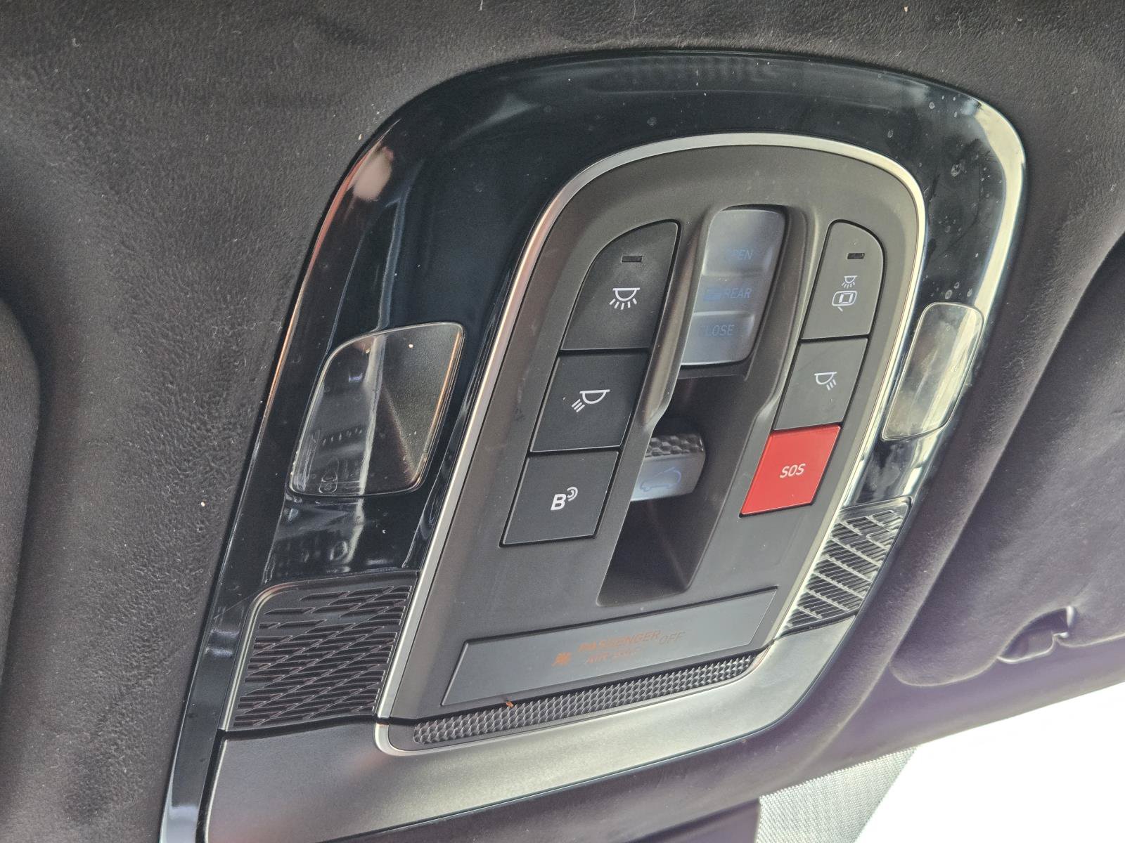 Used 2025 Hyundai Palisade Calligraphy FWD image 35