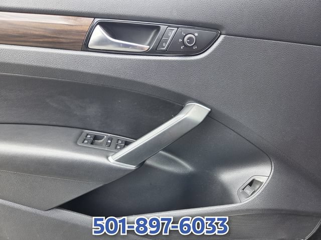 Used 2020 Volkswagen Passat 2.0T SEL FWD image 29