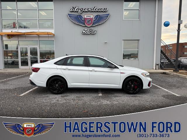 Used 2023 Volkswagen Jetta GLI Autobahn image 6