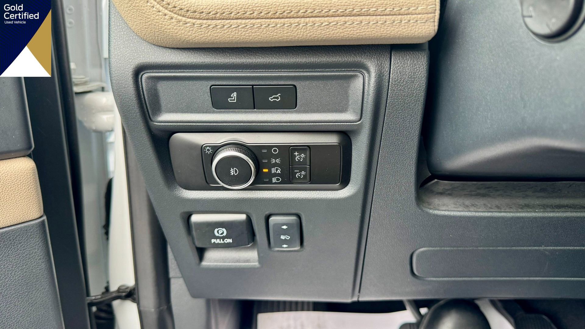 Certified 2024 Ford Expedition Limited image 34