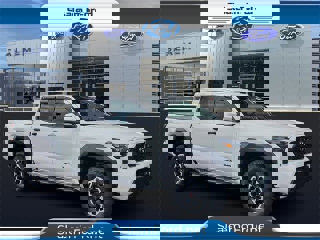 Used 2025 Toyota Tacoma TRD Sport image 1