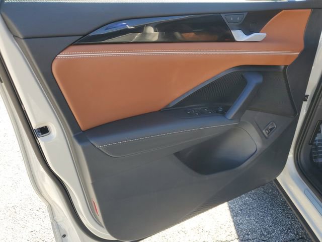 Used 2025 Volkswagen Tiguan SEL R-Line image 18