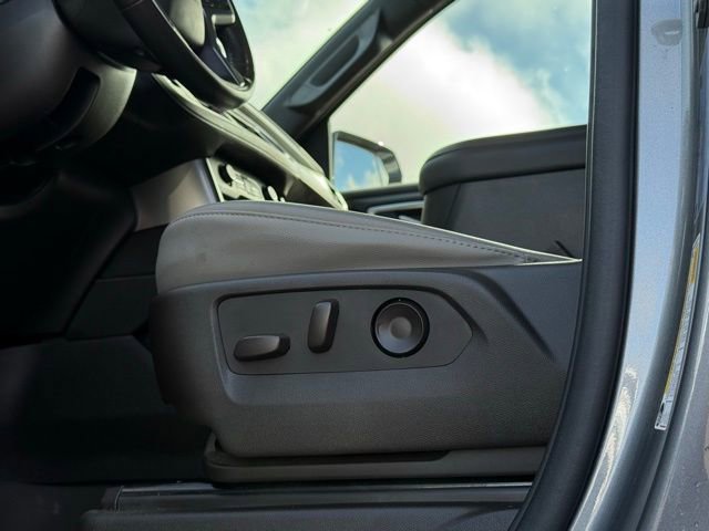 Used 2022 Chevrolet Tahoe LT image 11