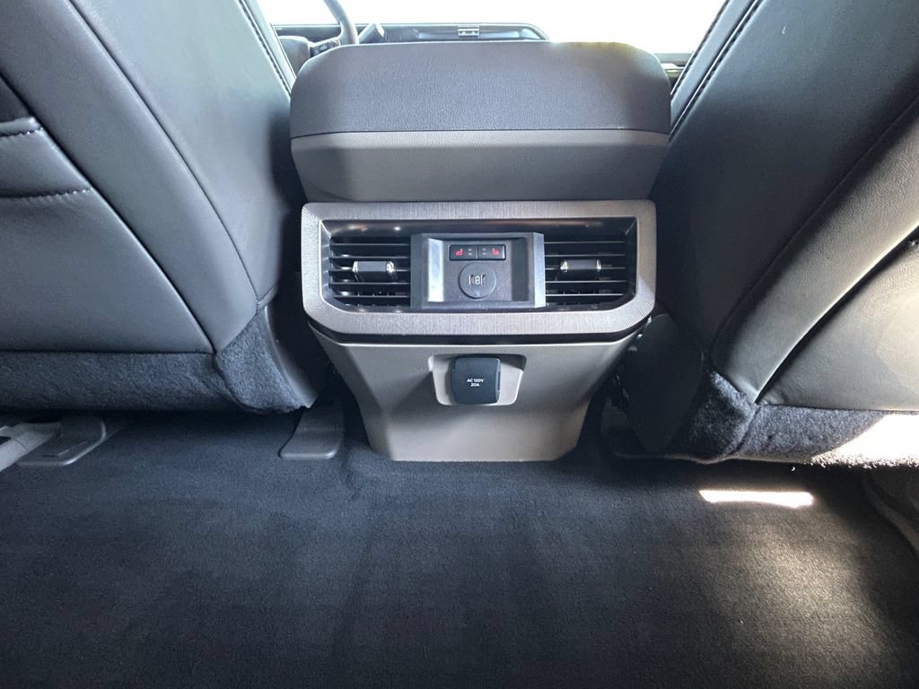 Certified 2026 Ford F350 Platinum w/ Platinum Plus Package AWD/4WD image 18