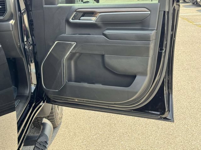 Used 2024 Chevrolet Silverado 3500 LT w/ Midnight Edition AWD/4WD image 10