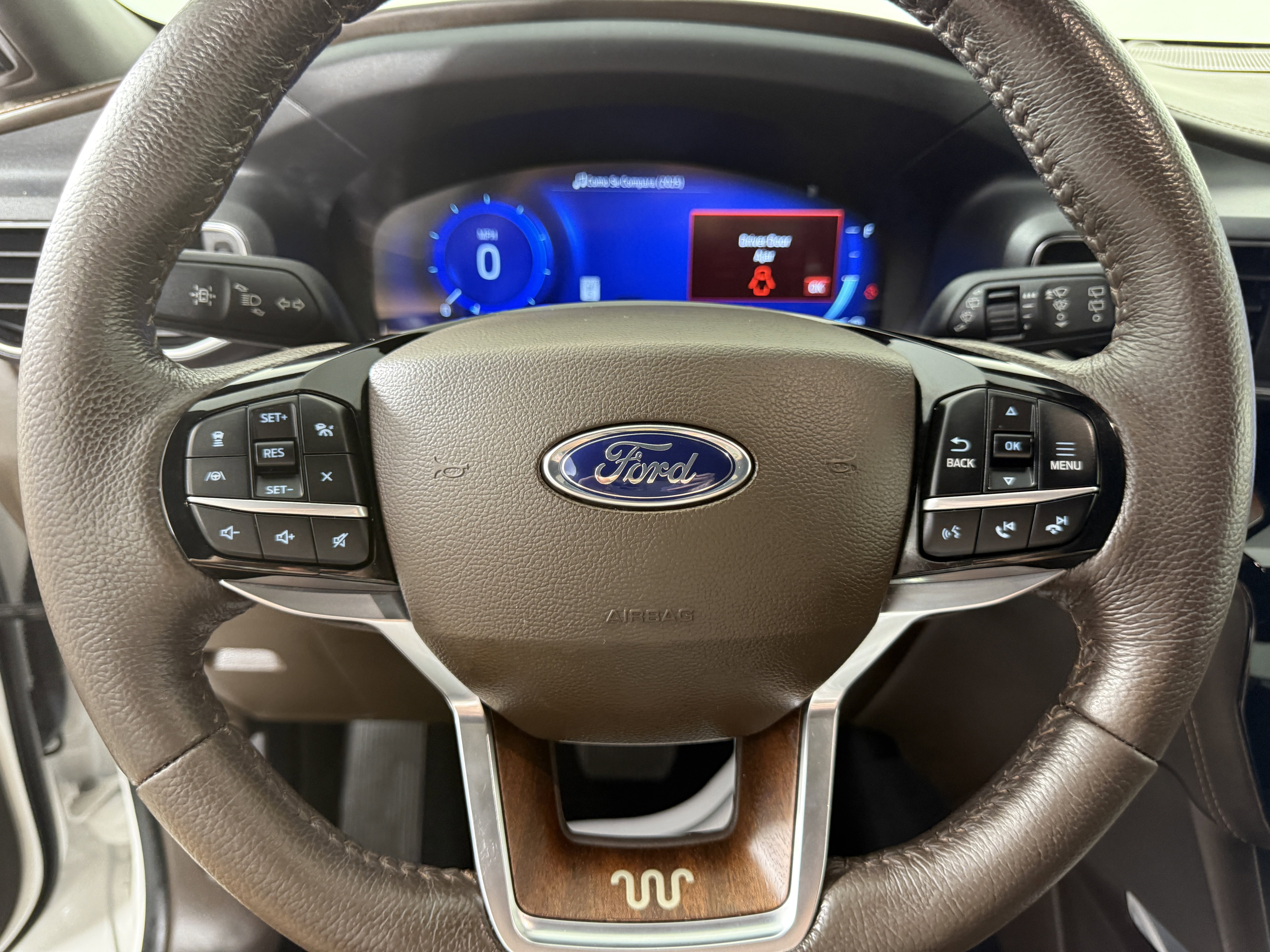 Certified 2023 Ford Explorer King Ranch w/ Technology Package RWD image 26