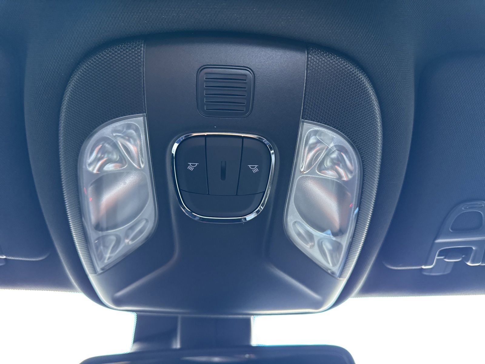 Used 2024 Jeep Compass Limited image 34