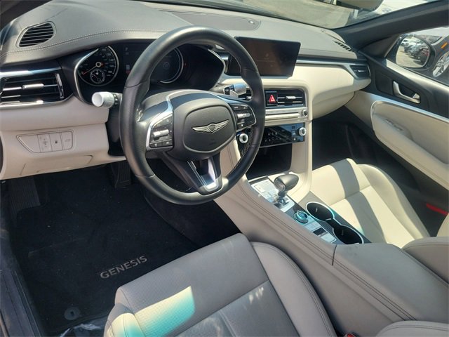 Used 2024 Genesis G70 2.5T image 16