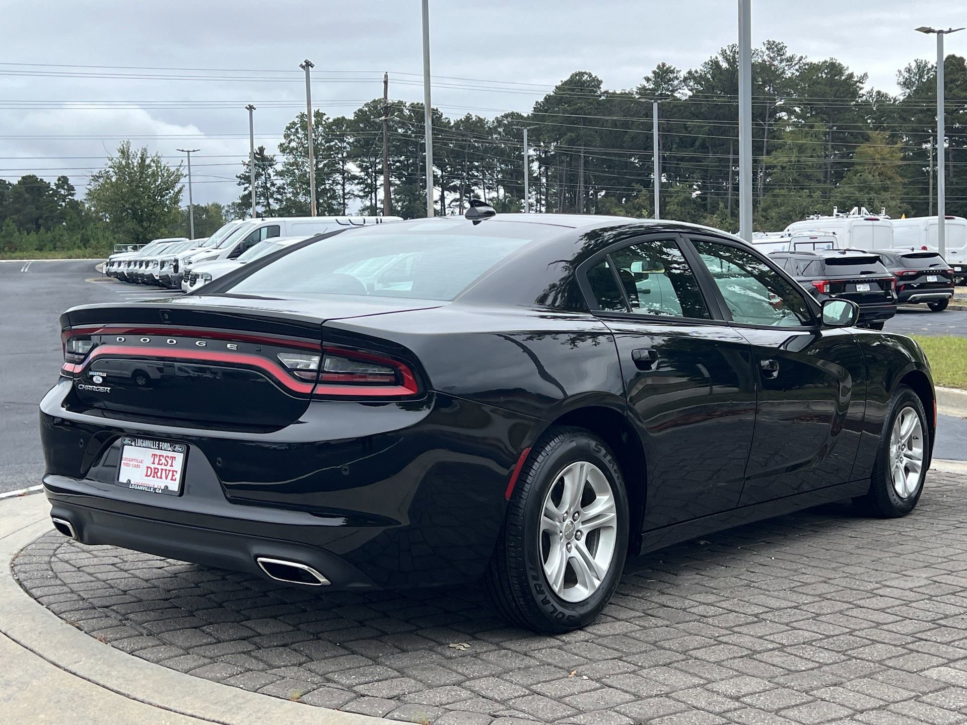Used 2023 Dodge Charger SXT image 4