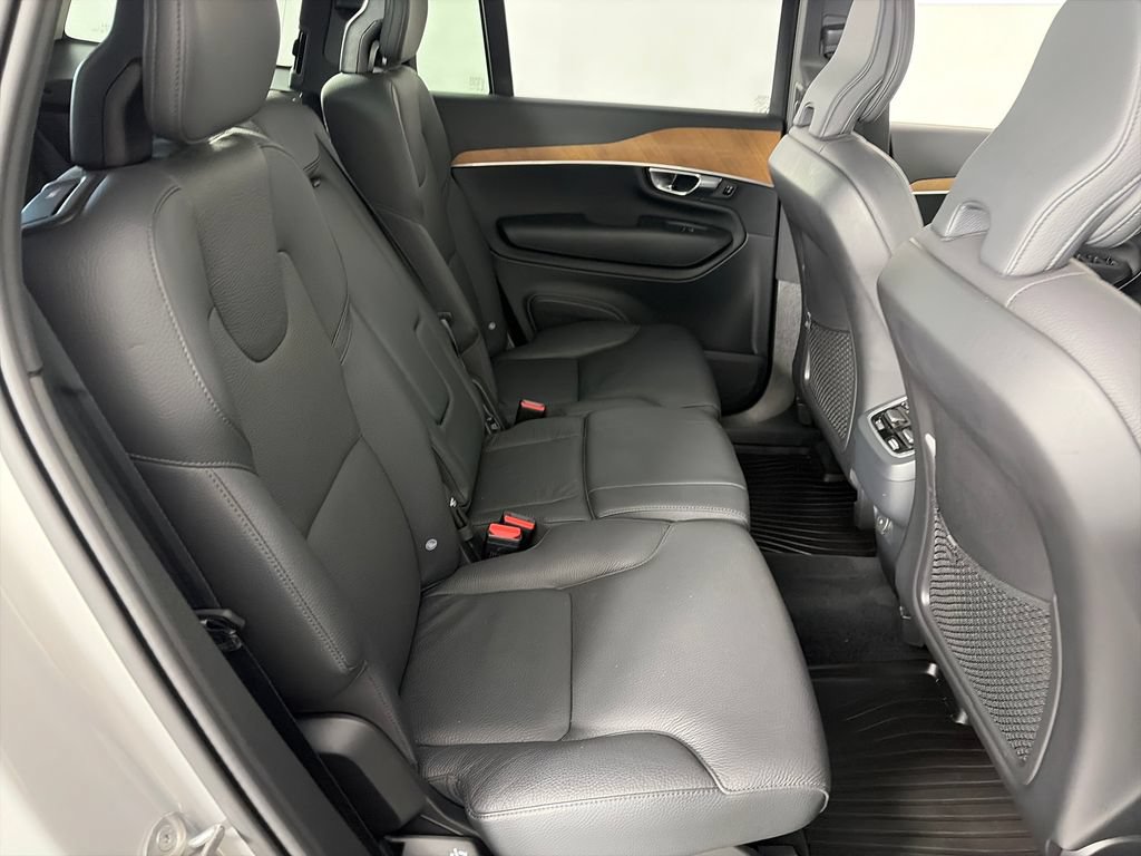 Used 2024 Volvo XC90 B5 Plus AWD/4WD image 28