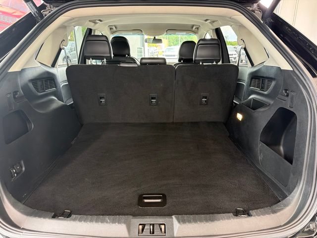 Certified 2018 Ford Edge SEL w/ Equipment Group 201A AWD/4WD image 9