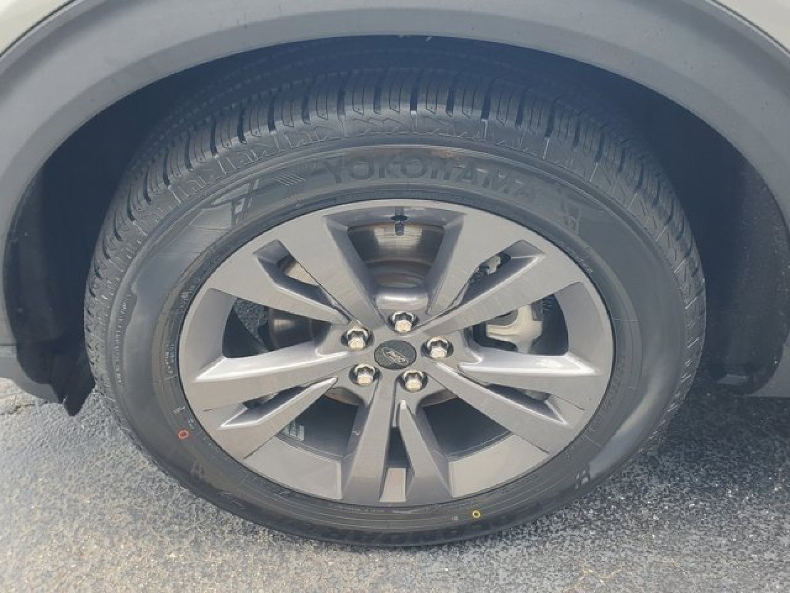 Certified 2023 Ford Explorer XLT w/ Equipment Group 202A RWD image 4
