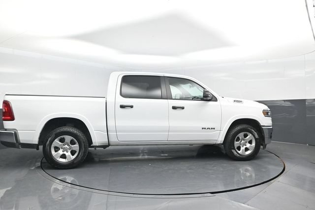 Used 2025 RAM 1500 Big Horn AWD/4WD image 3