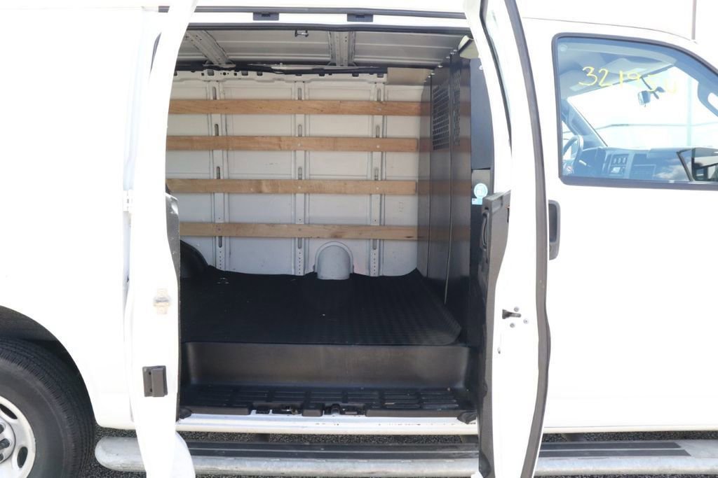Used 2023 GMC Savana 2500 w/ Driver Convenience Package image 16