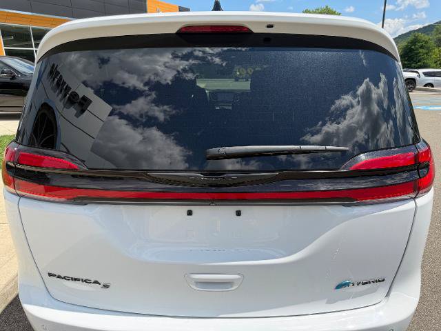 Used 2024 Chrysler Pacifica Limited FWD image 6